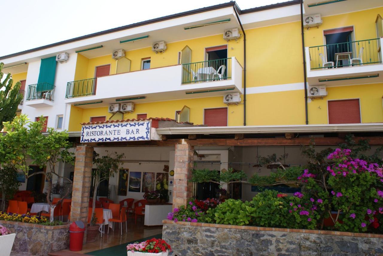 Hotel Cristina Diamante Quarto foto